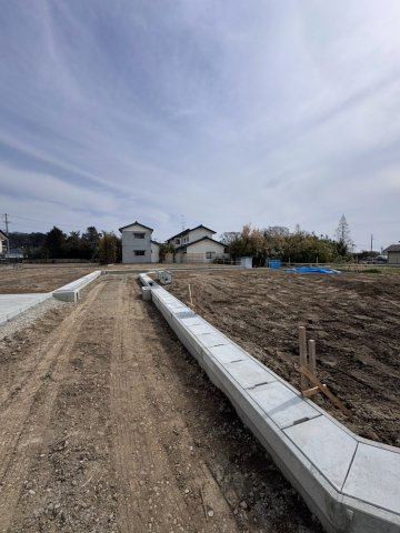 【売地】　いわき市泉町滝尻字中ノ坪の前面道路含む現地写真