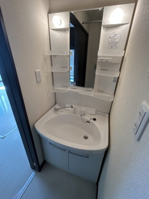 【独立洗面台】 | カーム中央