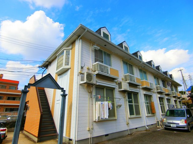 シャルム貴望ヶ丘の外観
