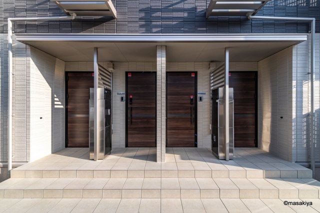 ルミエール・Kのエントランス|エントランス