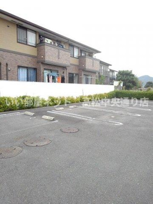 【駐車場】 | ロイヤルガーデンハイツＡ