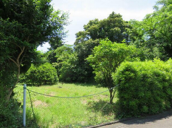 【前面道路含む現地写真】 | 伊東市富戸　売地