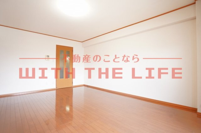  ソレイユⅡ【キャッシュバック対象物件】の寝室|広くて明るい寝室