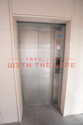  ソレイユⅡ【キャッシュバック対象物件】のエントランス|落ち着いたエントランスです