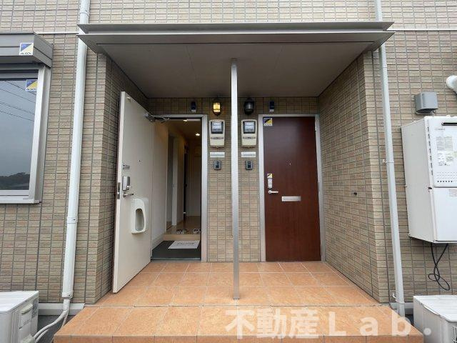 ラポートのエントランス