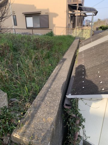 紀の川市尾崎　売土地の周辺|物件後方擁壁あり
