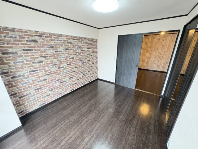 サニーハウス明石の洋室