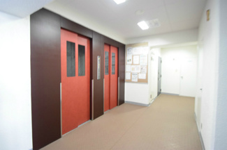 【その他共用部分】 | 現在ご返済中のカーローン・カードローン・教育ローンなどを住宅ローンに一本化したり、家具家電購入費用・引越し費用を住宅ローンと組み合わせるなど、お客さまにメリットの多い住宅ローンのご提案が可能です。