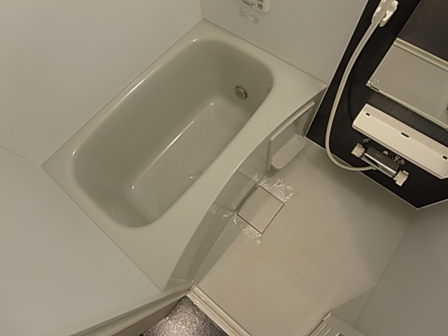 神戸市兵庫区東出町３丁目のアパートの浴室|追焚機能付浴室