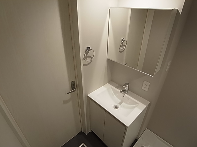 神戸市兵庫区東出町３丁目のアパートの洗面所|洗面