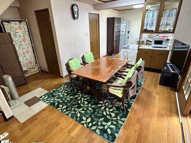 倉石通４丁目中古戸建の居間・リビング|LDK