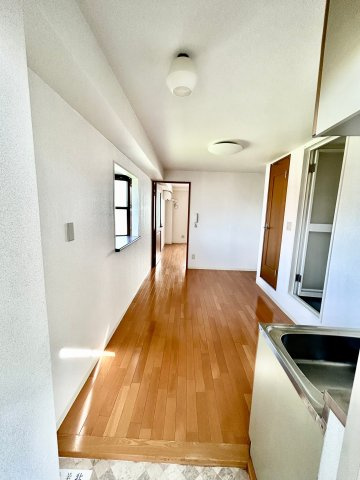 メルマン酒井の居間・リビング