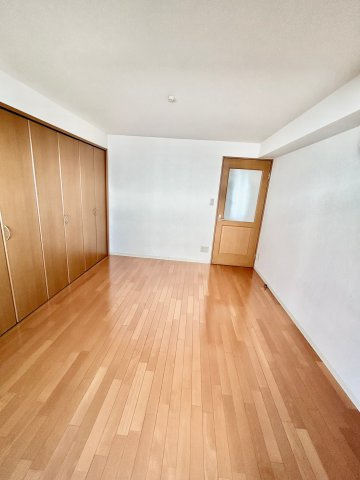 メルマン酒井の寝室