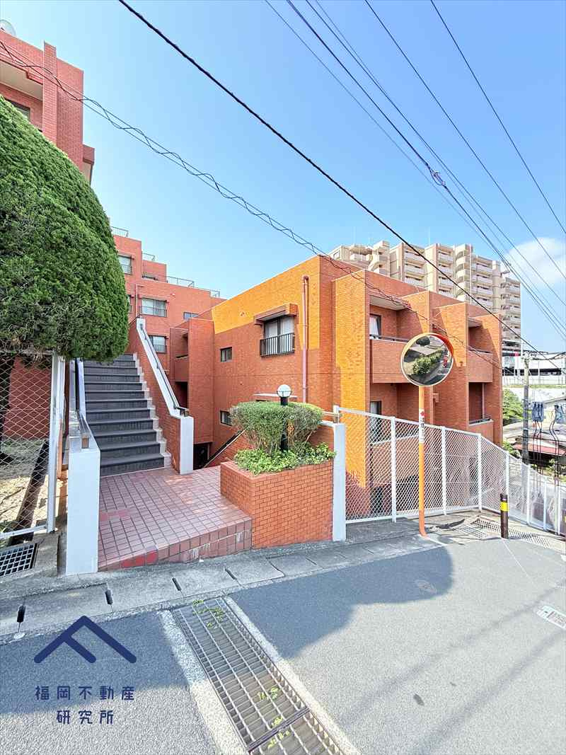 ロイヤルマンション小笹の外観