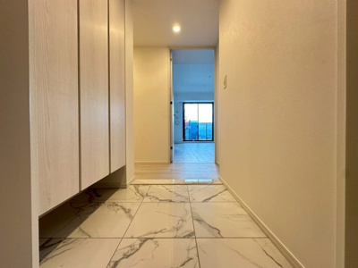 【玄関】 | Brillia Tower箕面船場 TOP OF THE HILL