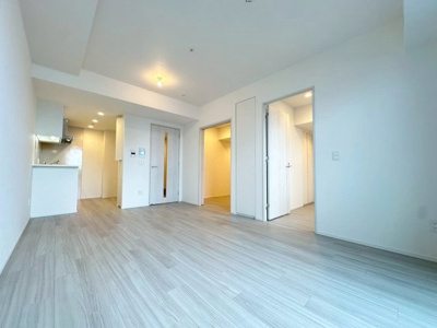 【居間・リビング】 | Brillia Tower箕面船場 TOP OF THE HILL