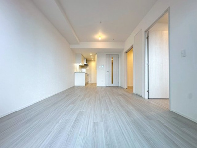 【居間・リビング】 | Brillia Tower箕面船場 TOP OF THE HILL