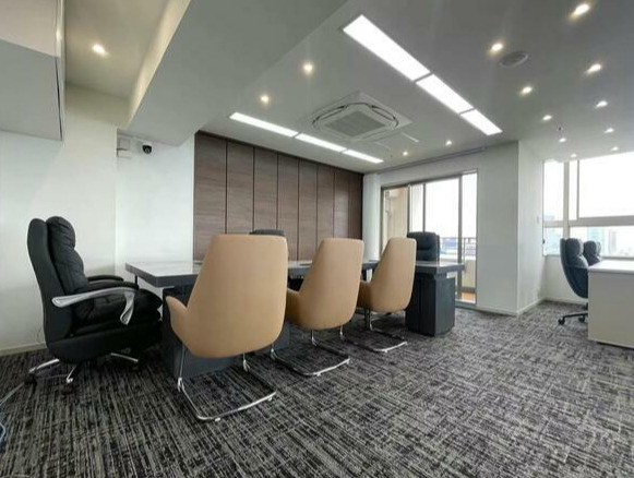 ザ・タワー・グランディア19Fの内装|明るい室内です