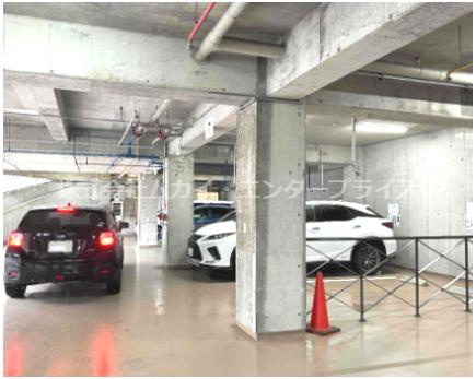 ナポリオスカービルの駐車場|駐車場完備です