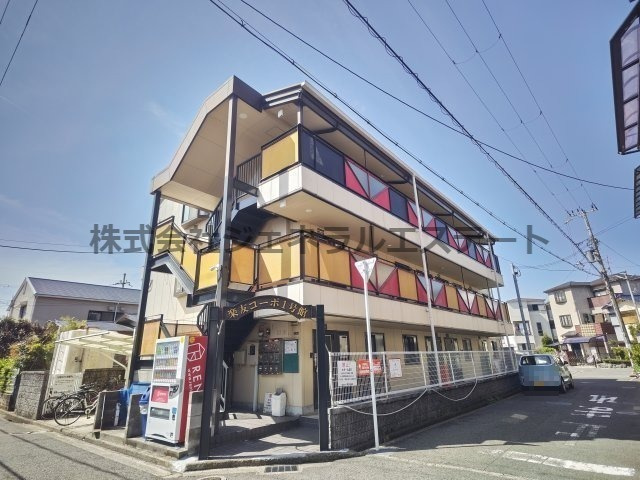 楽友コーポ１号館の外観