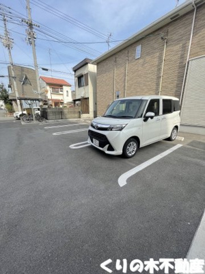 【駐車場】 | アルメールⅢ | 駐車場完備です