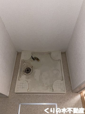 【設備】 | アルメールⅢ | 室内洗濯機置き場です