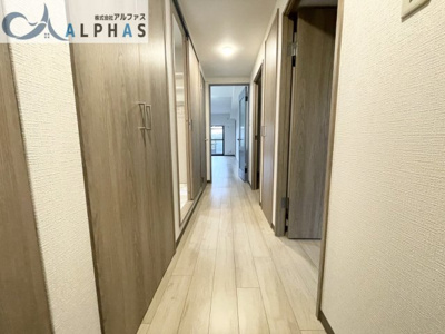 【内装】 | ファミール西神戸 | 廊下に物入御座います♪