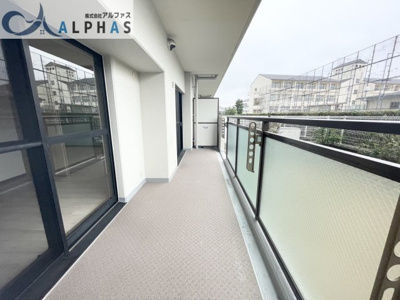 【バルコニー】 | ファミール西神戸 | 南東向きの為、陽当り通風良好♪