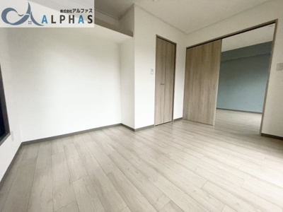 【洋室】 | ファミール西神戸 | 大型収納枕棚があり収納力があります♪