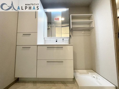 【独立洗面台】 | ファミール西神戸 | 収納力と機能性に優れたお手入れラクラク洗面化粧台！