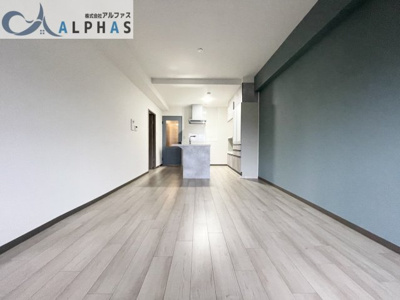 【居間・リビング】 | ファミール西神戸 | 明るく広々LDK！！ご家族の団らんにゆったりした空間♪