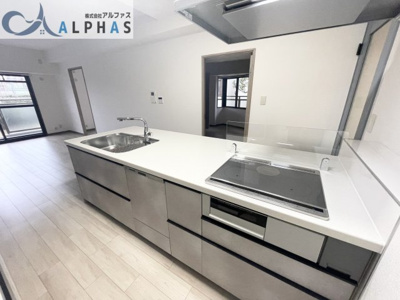 【キッチン】 | ファミール西神戸 | カウンターキッチンは会話を楽しみながらお料理ができます♪