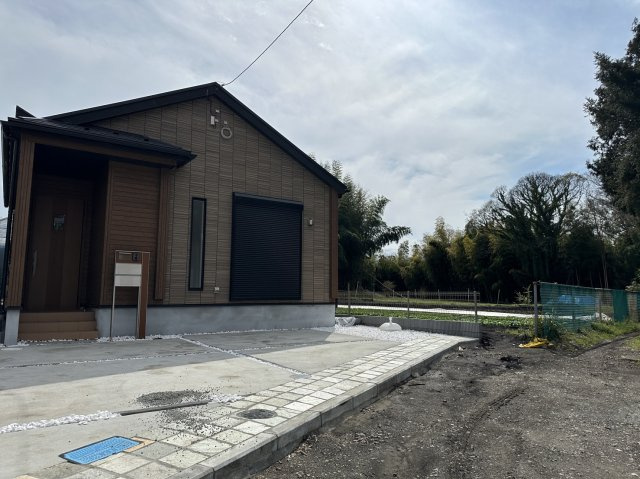 藤沢市遠藤の中古一戸建の駐車場