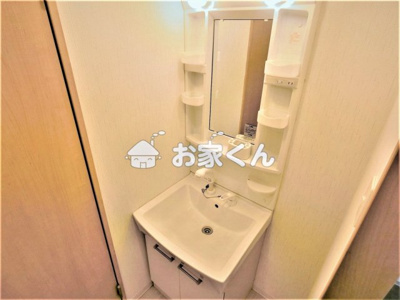 【洗面所】 | ラ・フォンテ神戸長田 | シャンプードレッサー(写真は別のお部屋になります)