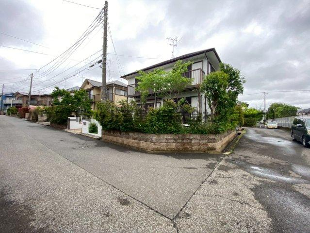 泉台２丁目　中古戸建の前面道路含む現地写真