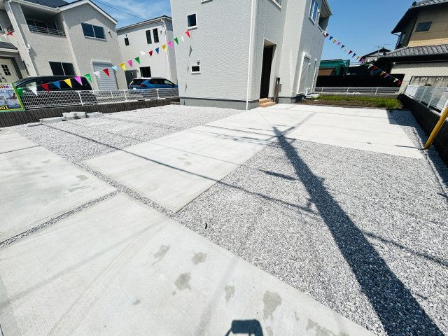 新築　伊勢崎市長沼町第4　Livele Garden.S　7号棟の駐車場|現地写真　駐車スペースは3台分可能です！
