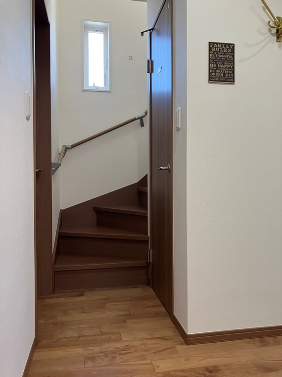 二俣川戸建のロビー