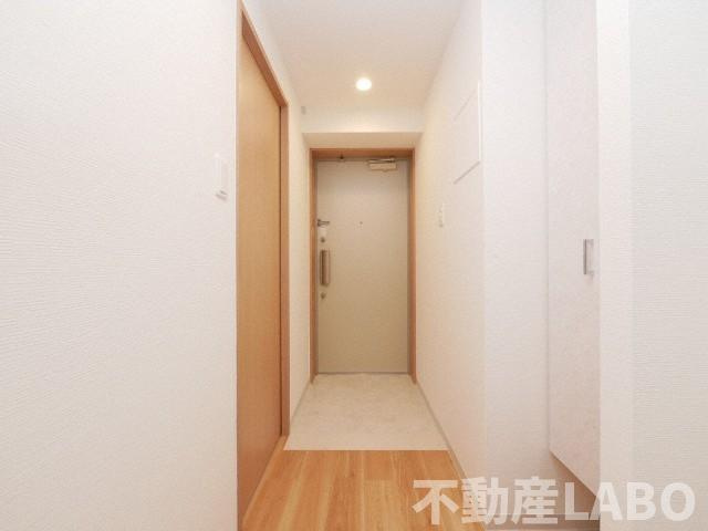METROSA弁天町の玄関
