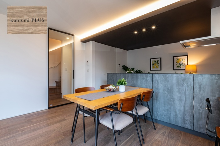 大阪市城東区鴫野西5丁目の居間・リビング