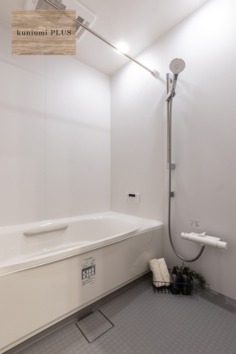 大阪市城東区鴫野西5丁目の浴室