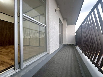 【バルコニー】 | シャトー箕面