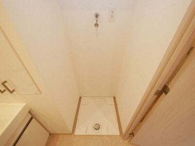 【設備】 | ジオエント新町 | 洗濯機置き場です