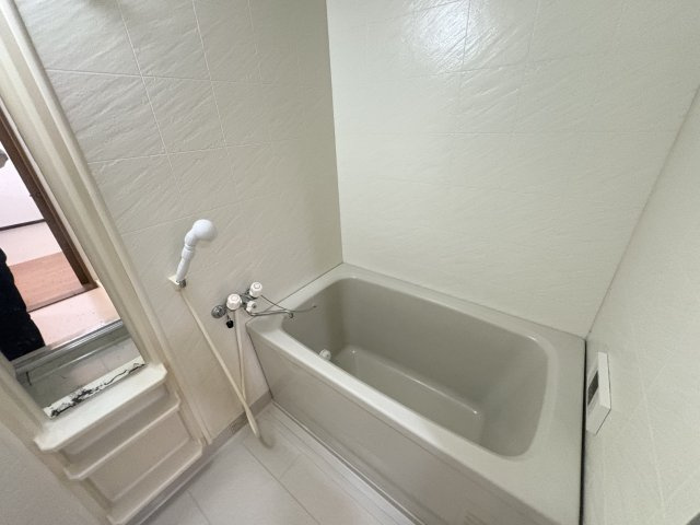 プレステージ南大久保の浴室