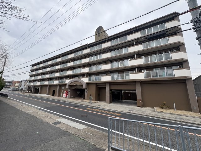 プレステージ南大久保の外観