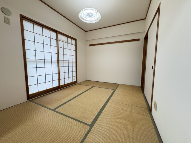 プレステージ南大久保の和室