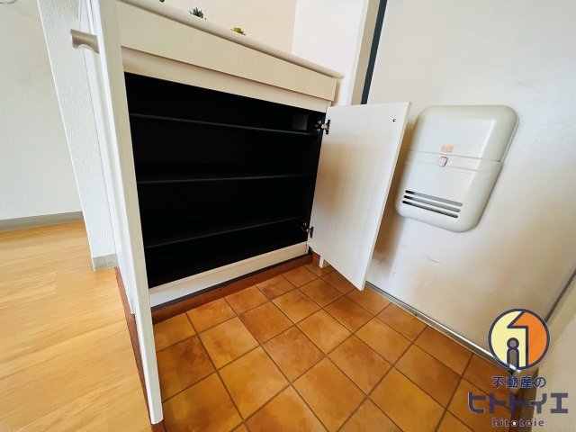 エグゼサカエの玄関|玄関収納です