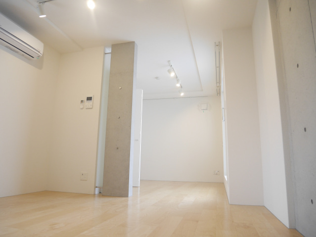 【寝室】 | 仲介手数料半額！HPには初期費用掲載！「プライスホーム」で検索！Branche藤崎