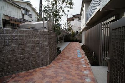 【エントランス】 | Feliz Familia(フェリーズファミリア)