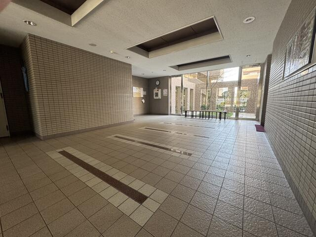 【エントランス】