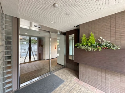 【エントランス】 | コンフォート緑地